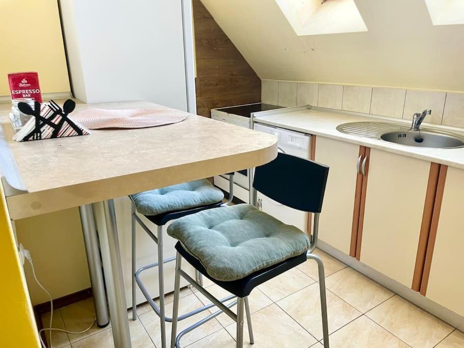 35 Cozy 1 Bedroom With Balcony Apartament Sofia